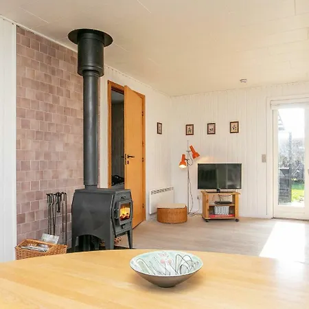 Two-bedroom Holiday In 4 Nyaraló Strøby Ladeplads